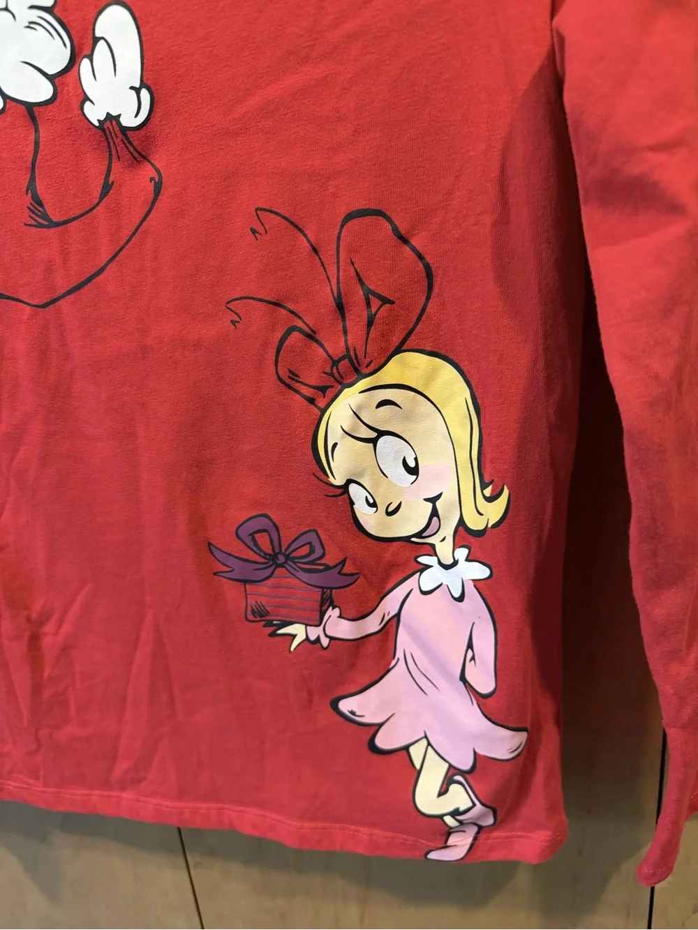 The Grinch Epic Threads Red Long-Sleeve Grinch & Cindy loo who Graphic Tee
